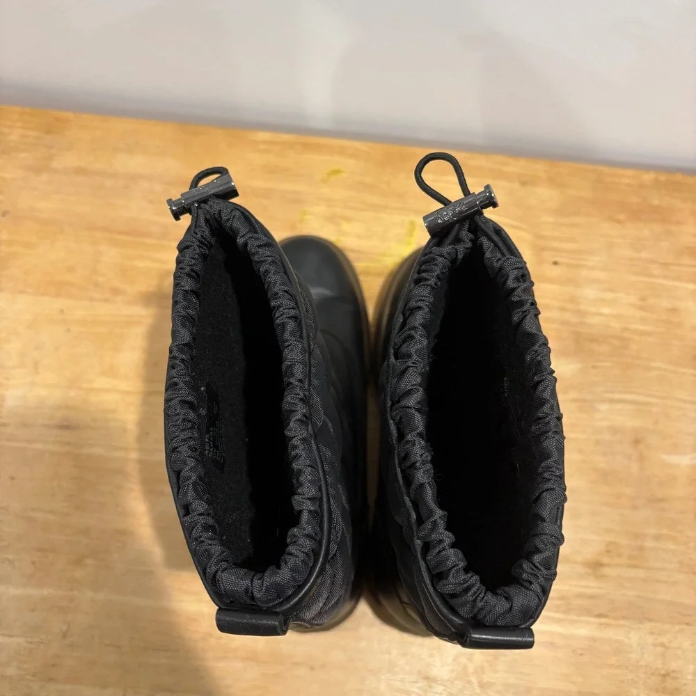 Coach Samara Quilted Winter Boots Women Black Size 8B Leather Nylon Snow Boots